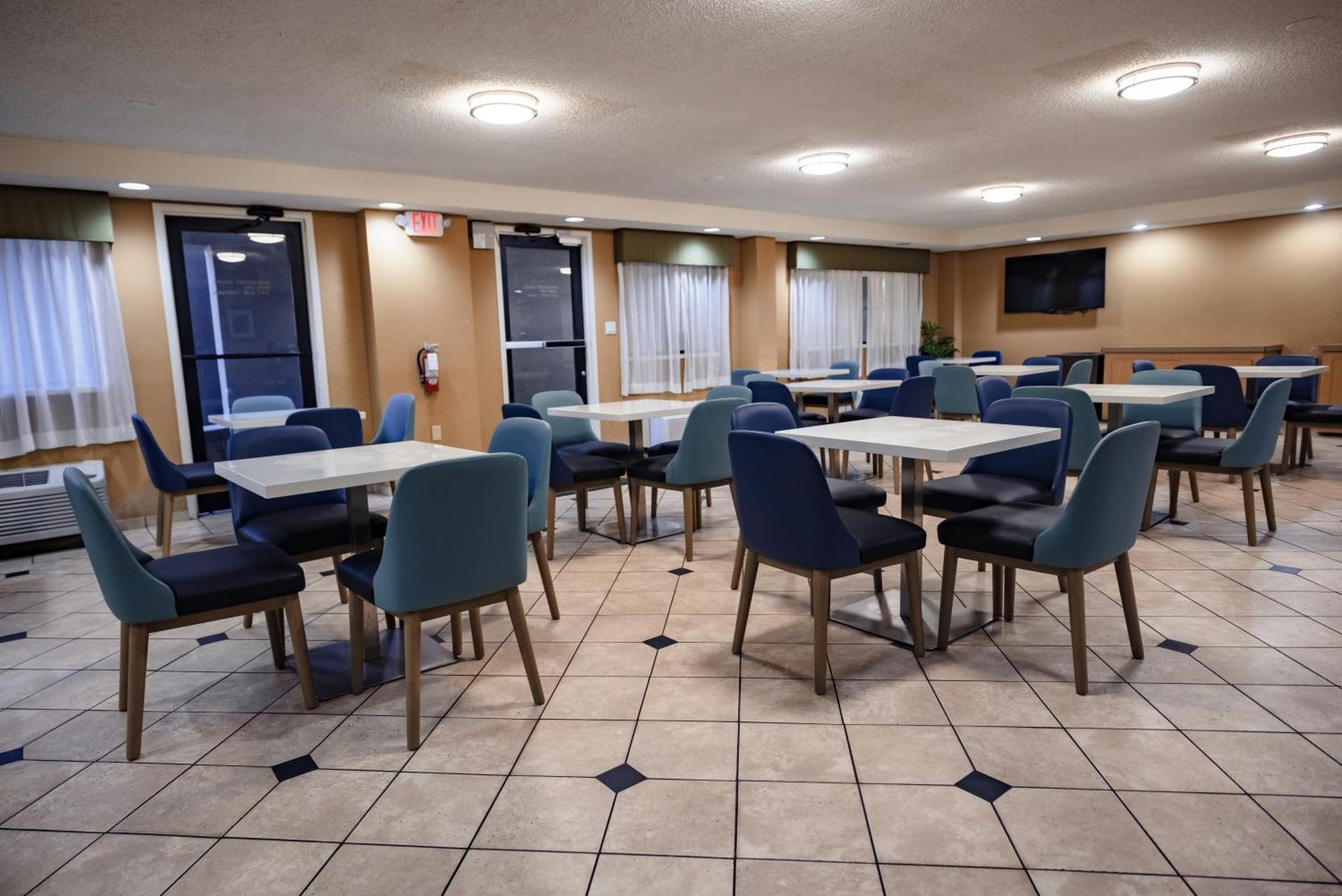 La Quinta By Wyndham Near Busch Gardens 3*