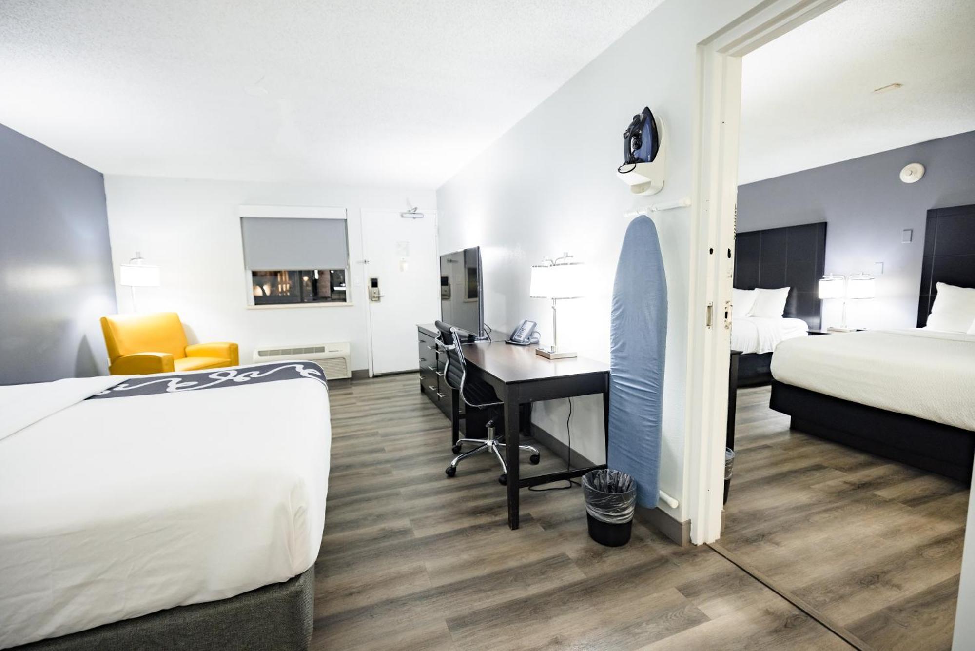 La Quinta By Wyndham Near Busch Gardens 3*