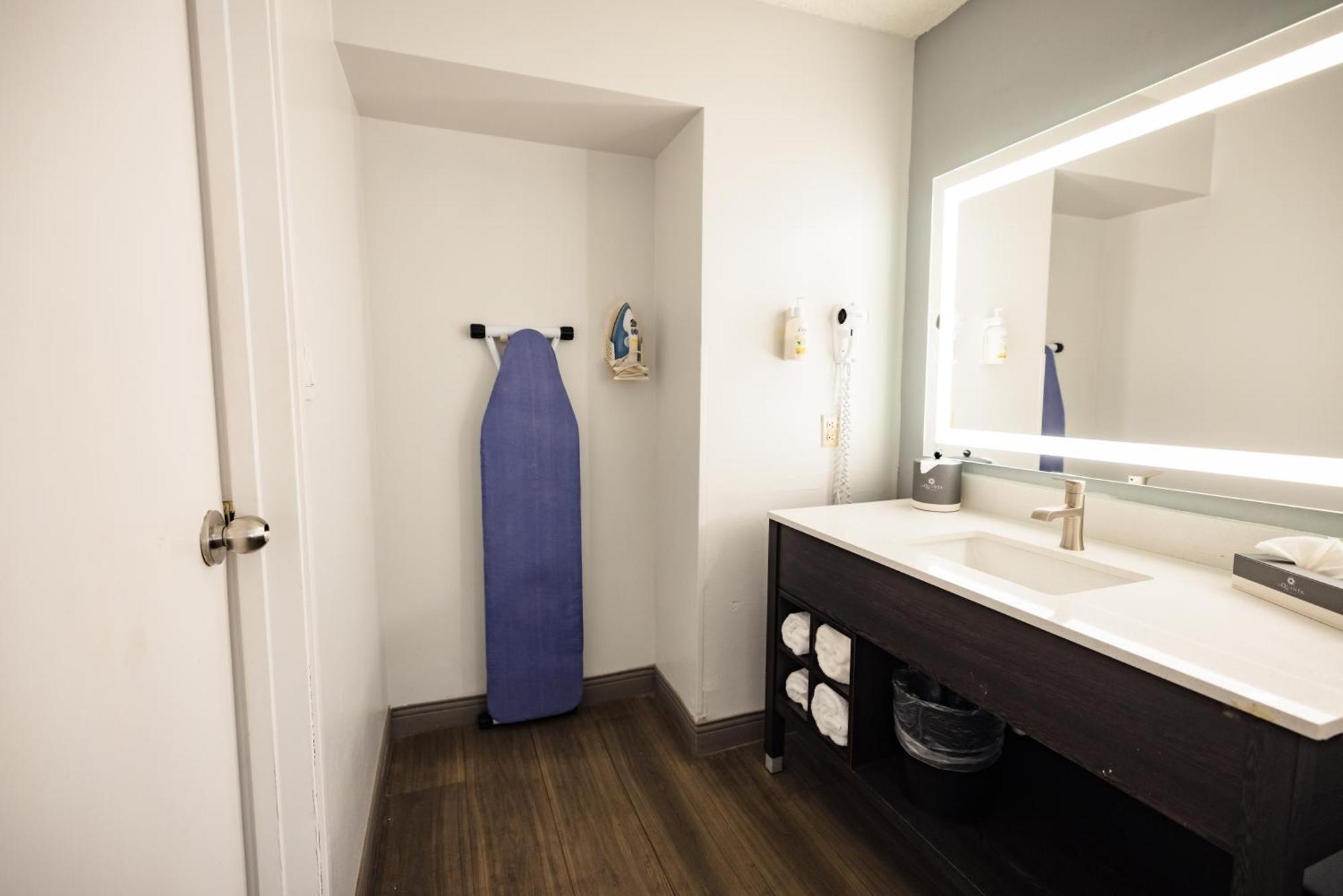 La Quinta By Wyndham Near Busch Gardens