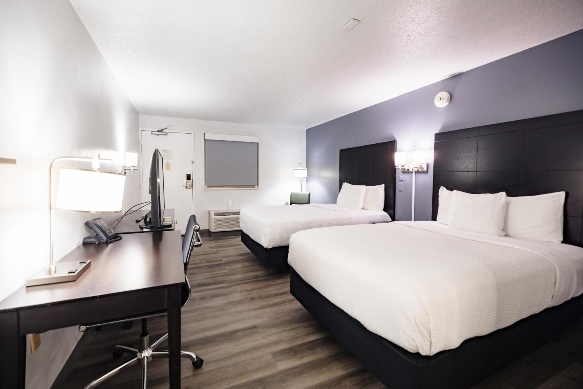 La Quinta By Wyndham Near Busch Gardens