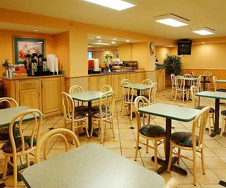 La Quinta Inn By Wyndham Tampa Near Busch Gardens 
